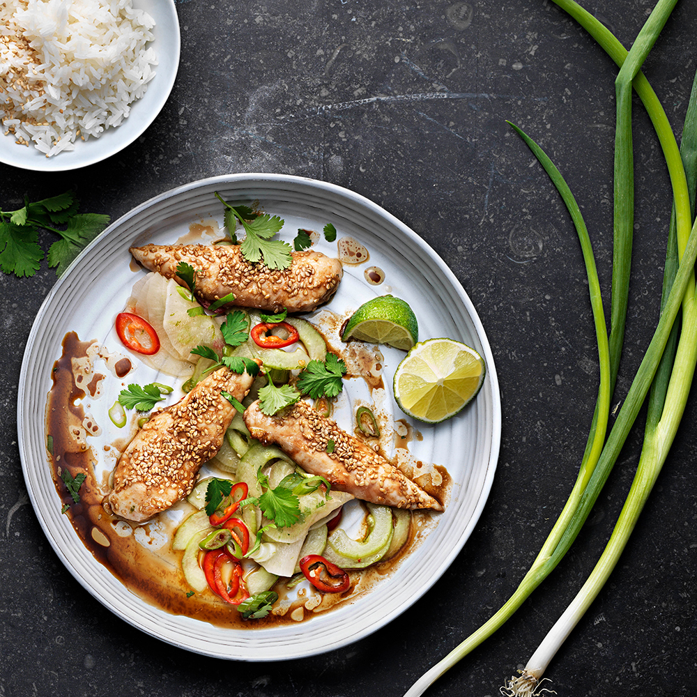 Sesambakade-Små-och-fina-Minutfiléer-med-asiatisk-sallad