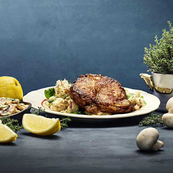 KYCKLINGSTEAK med gräddkokt svamp och potatisstomp